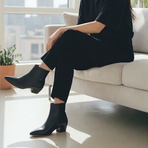 ALBERTO FERMANI Leather Ankle Boots in Black EU 35 / US 5